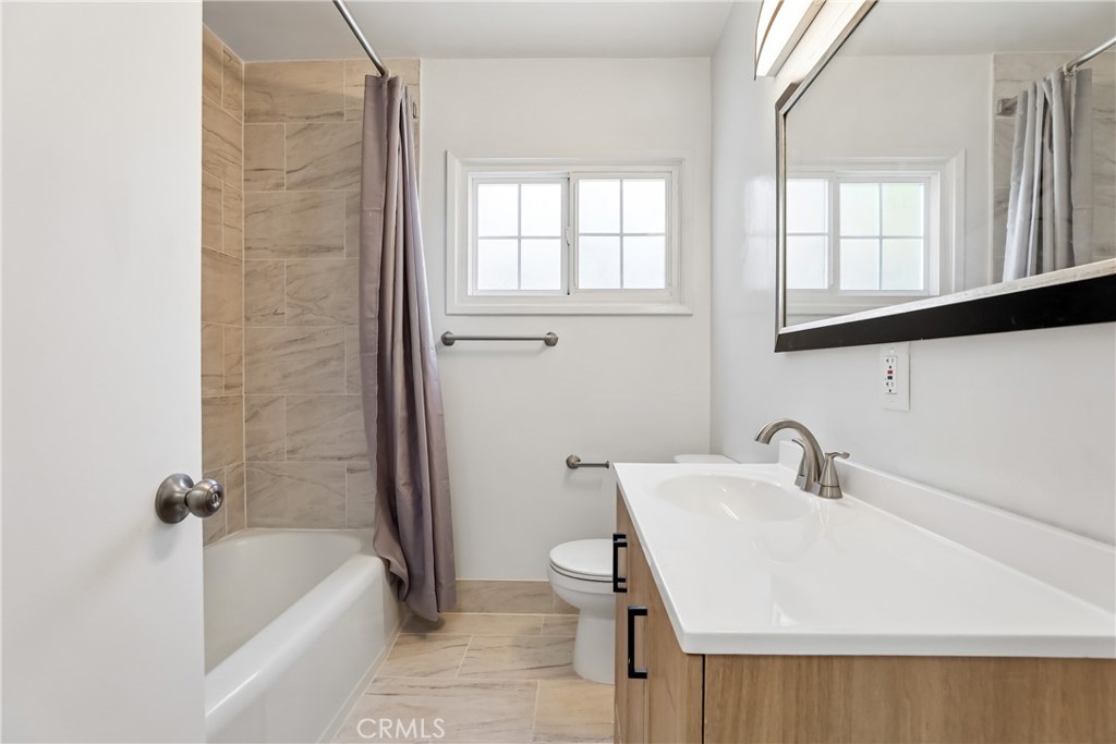 3672 Hackett Property Photo 21