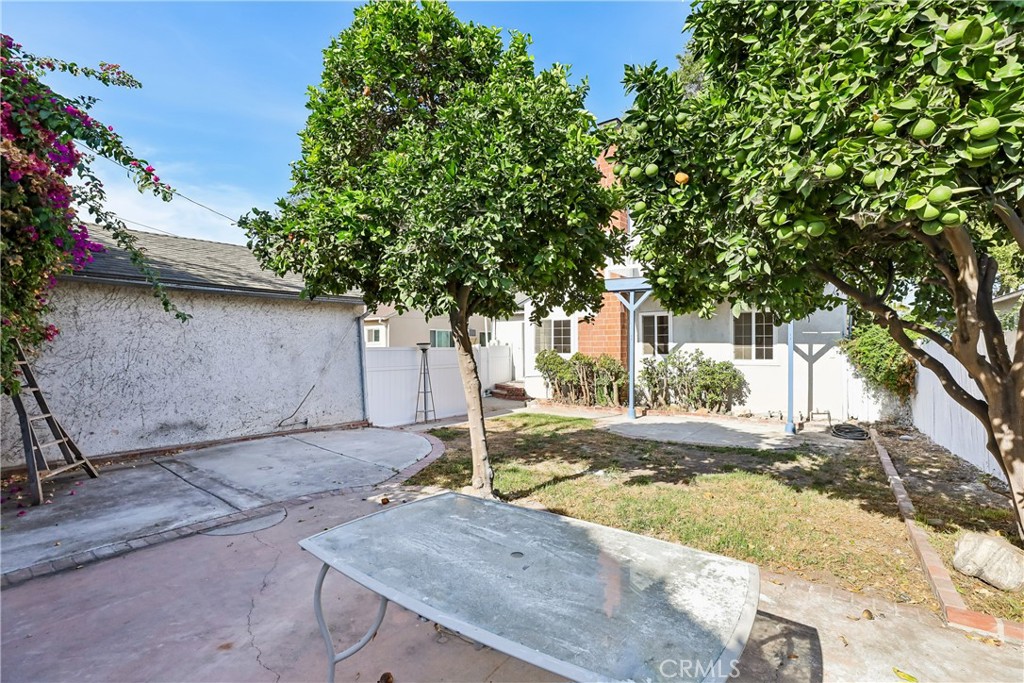 3672 Hackett Property Photo 28