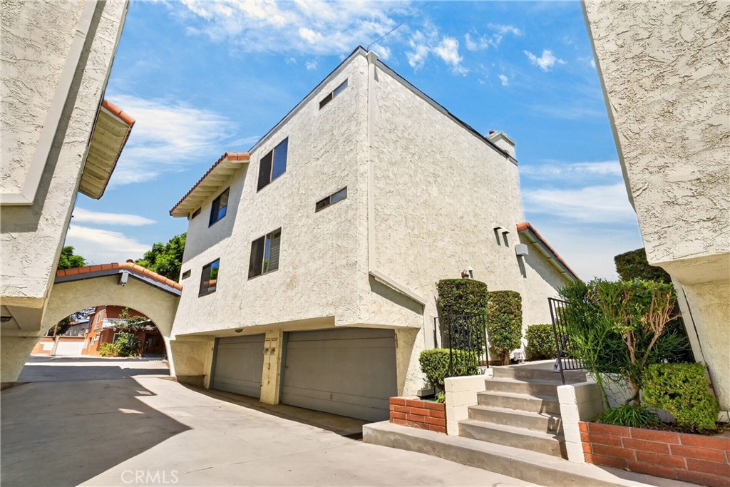 648 Coronado Property Photo 45