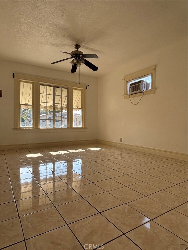 6526 Estrella Property Photo 4
