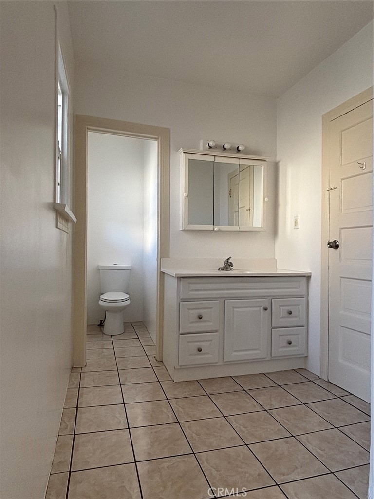 6526 Estrella Property Photo 8