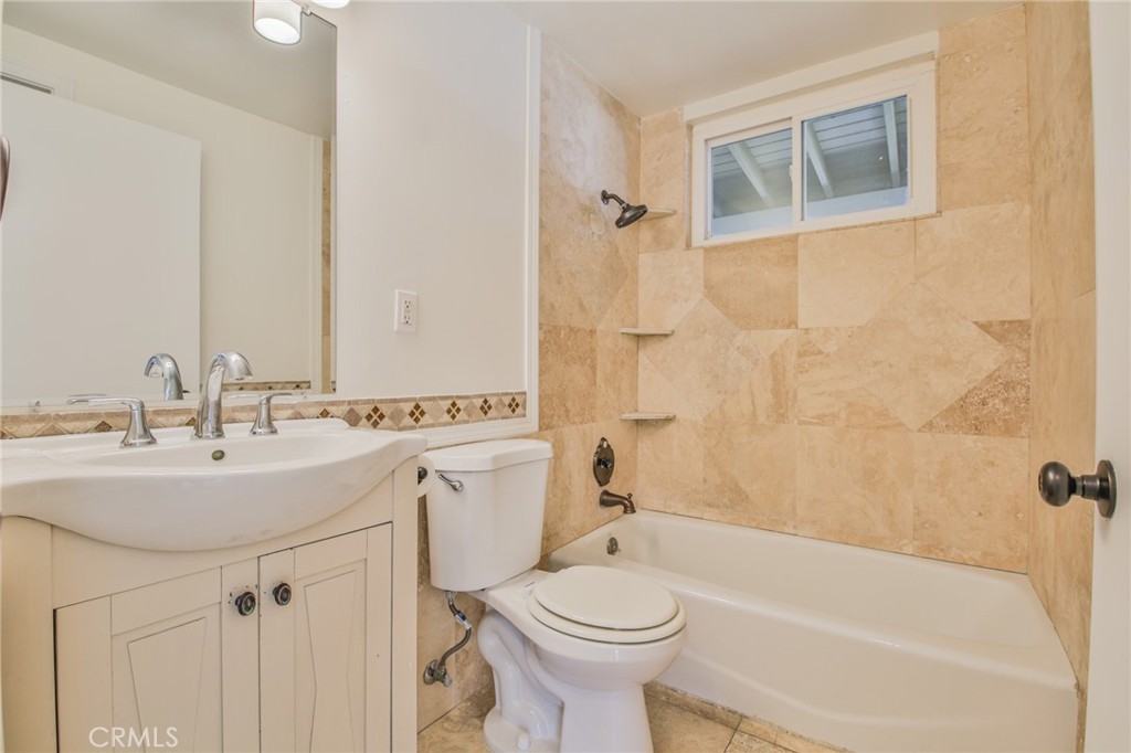 10012 St Stephen Property Photo 6