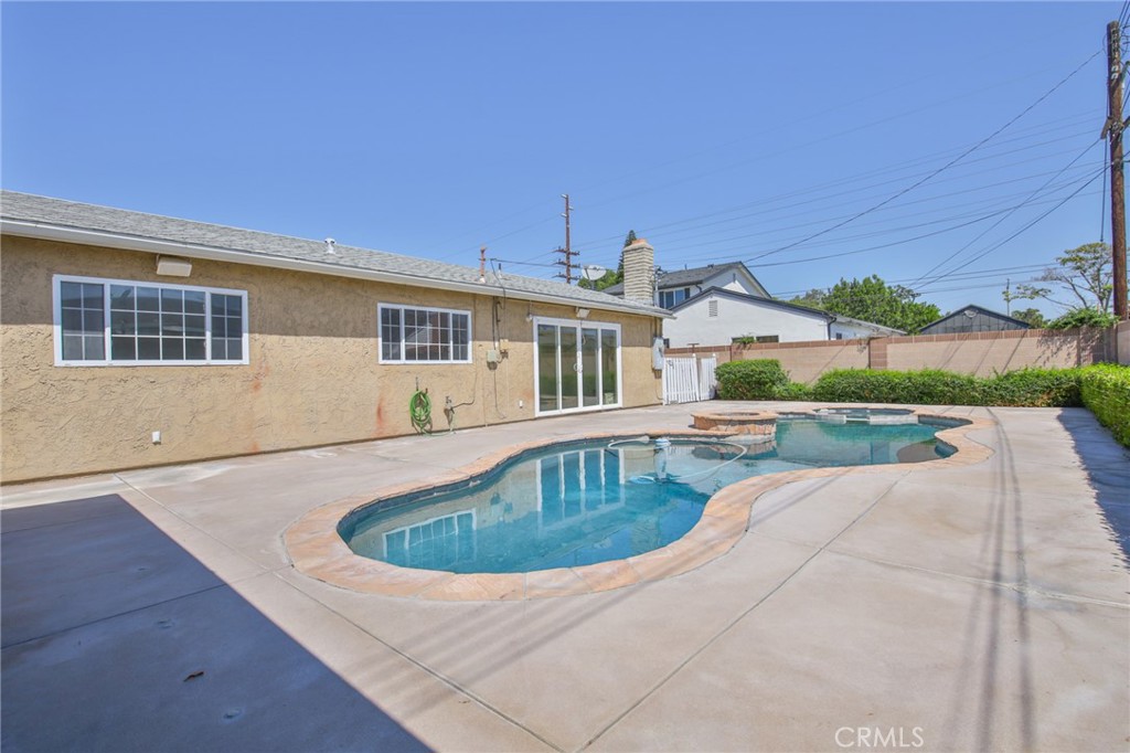 10012 St Stephen Property Photo 17