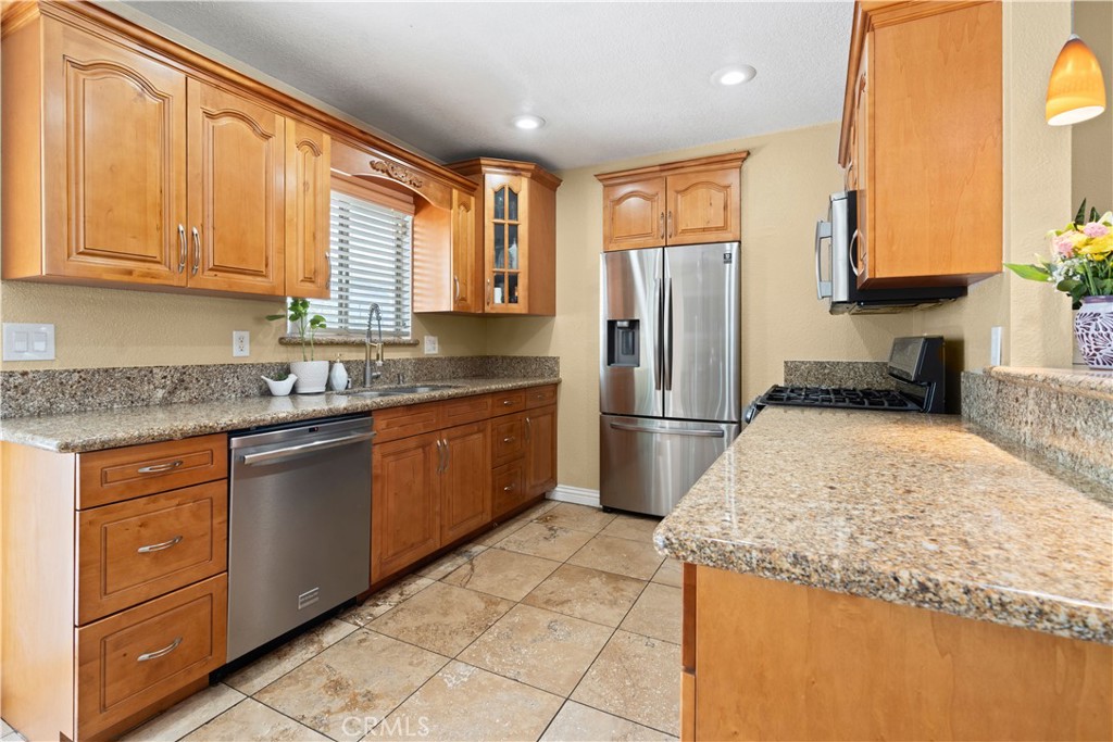 16289 Ramona Property Photo 5