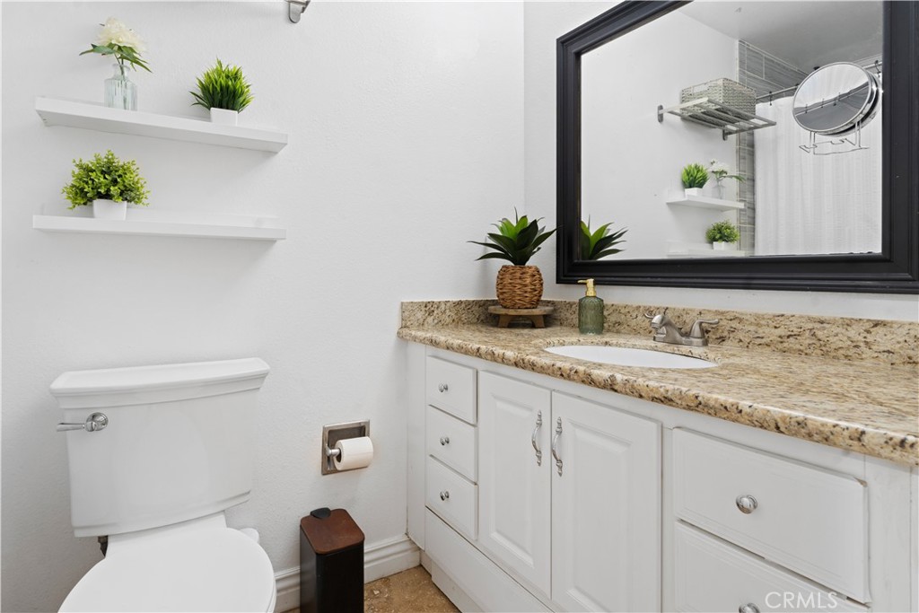 16289 Ramona Property Photo 7