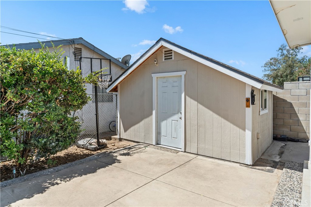 16289 Ramona Property Photo 18