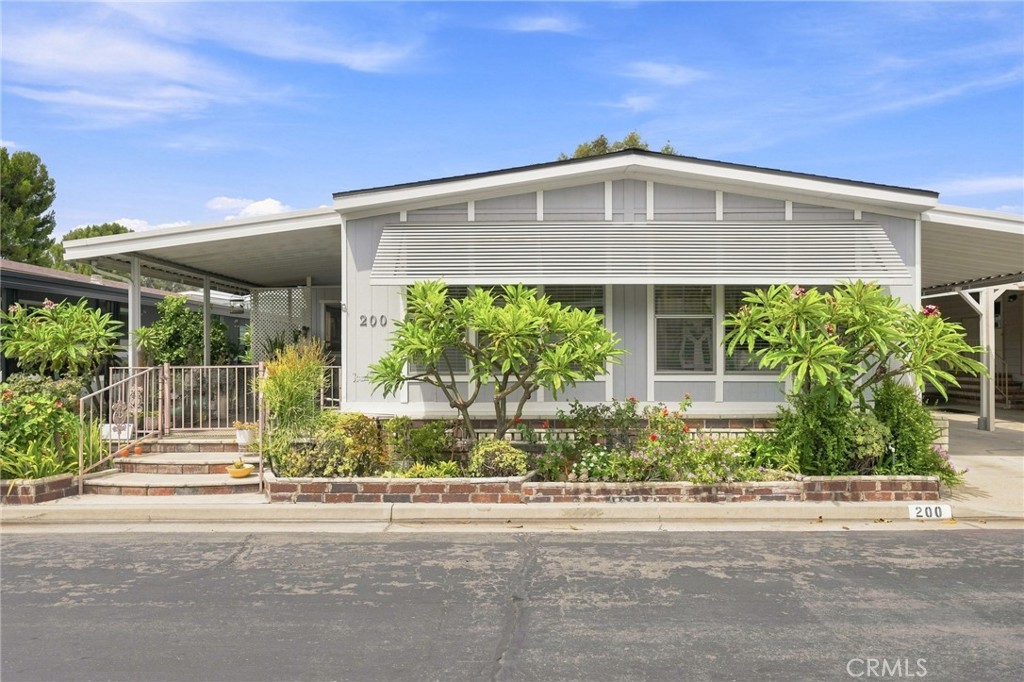 1919 W Coronet Avenue 200