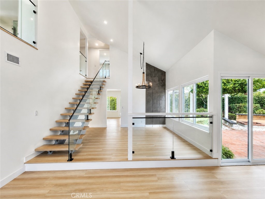 6273 Bataan Property Photo 2