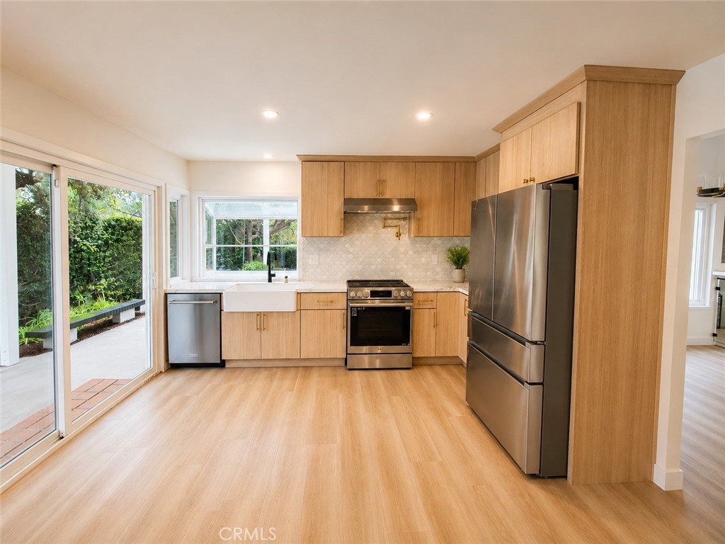 6273 Bataan Property Photo 9