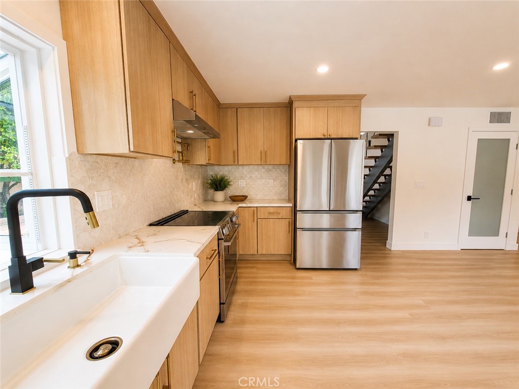 6273 Bataan Property Photo 10
