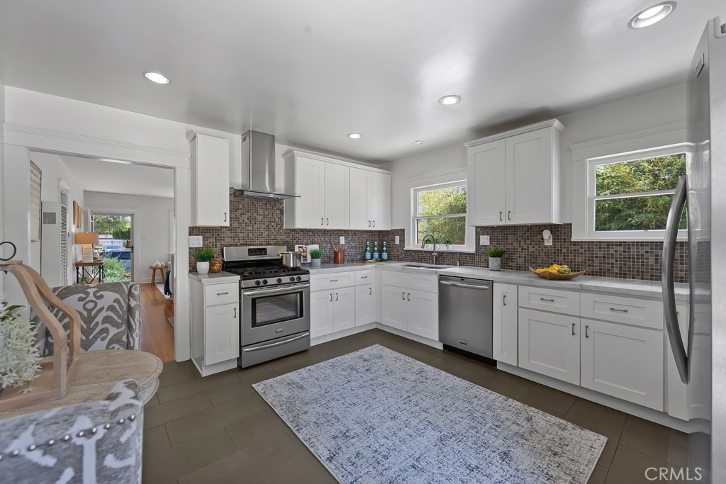 3717 Falcon Avenue Property Photo 14