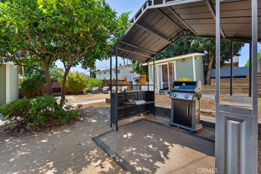 3717 Falcon Avenue Property Photo 32