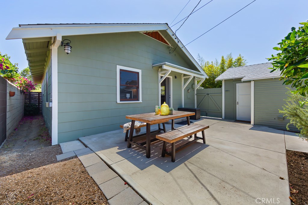 3717 Falcon Avenue Property Photo 37