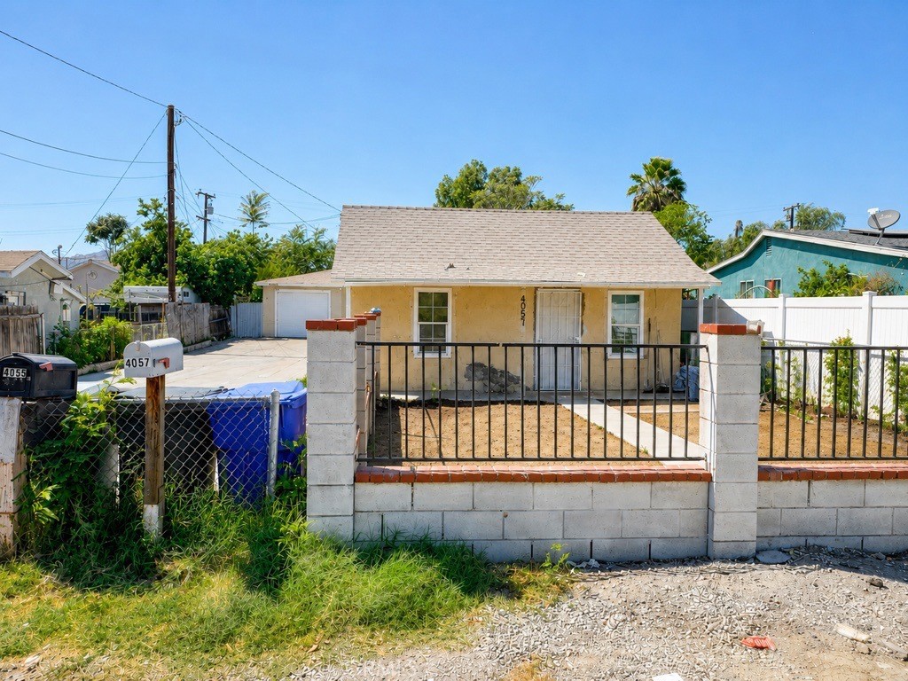 4057 Fort Property Photo 3