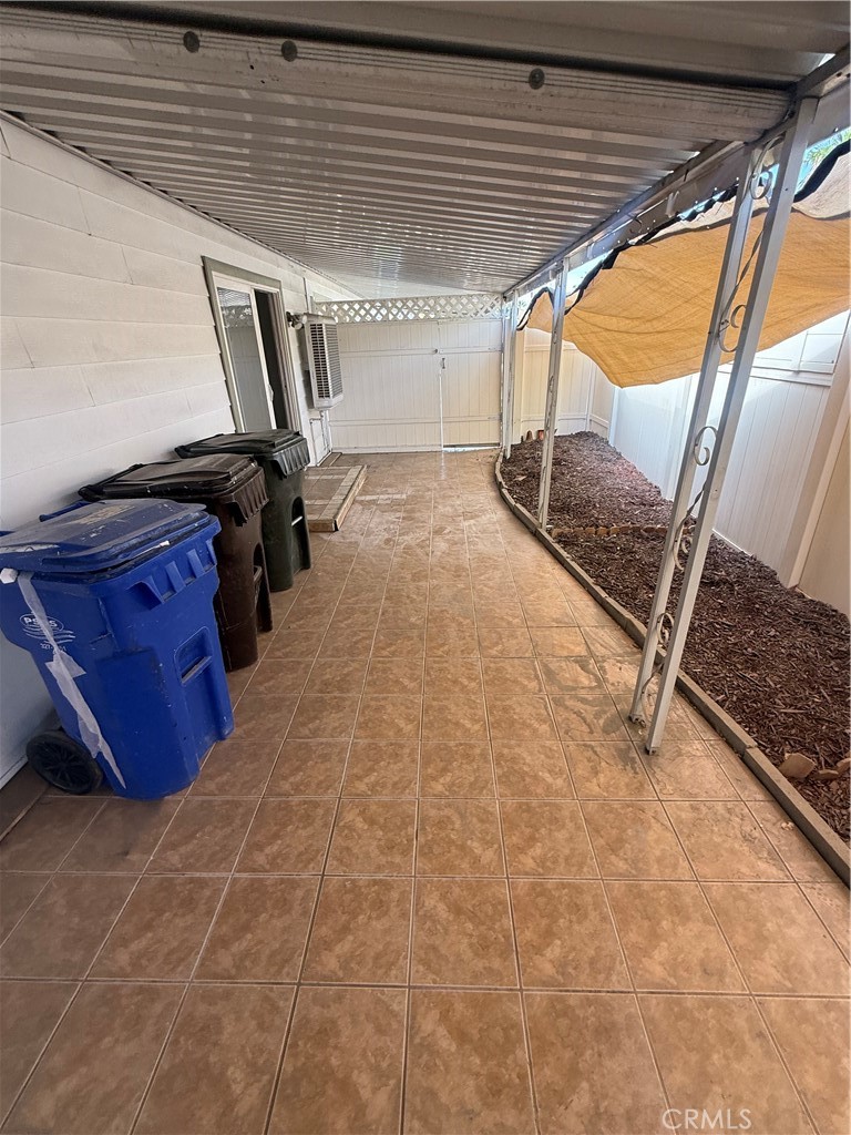112 Aliso Property Photo 10