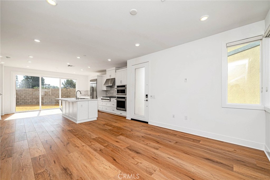 1002 Citron Property Photo 5