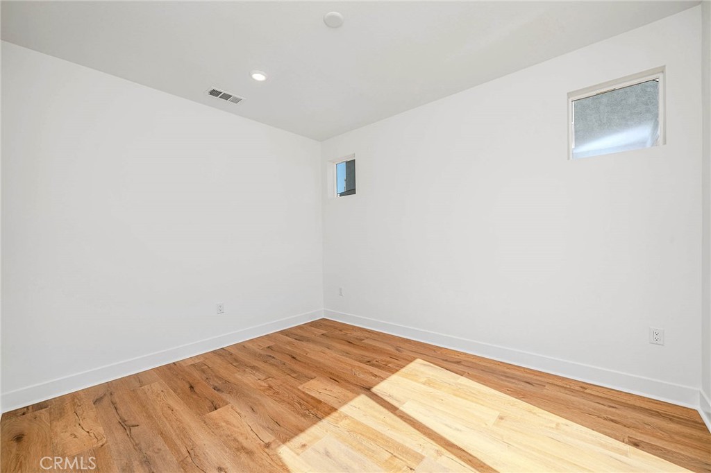 1002 Citron Property Photo 13