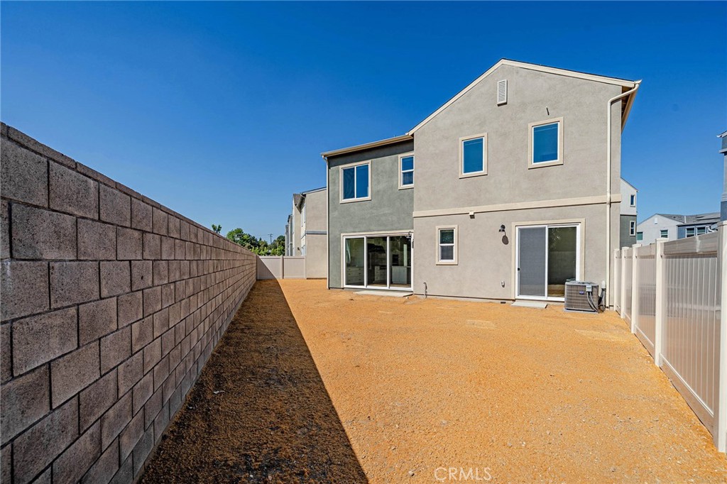 1002 Citron Property Photo 32