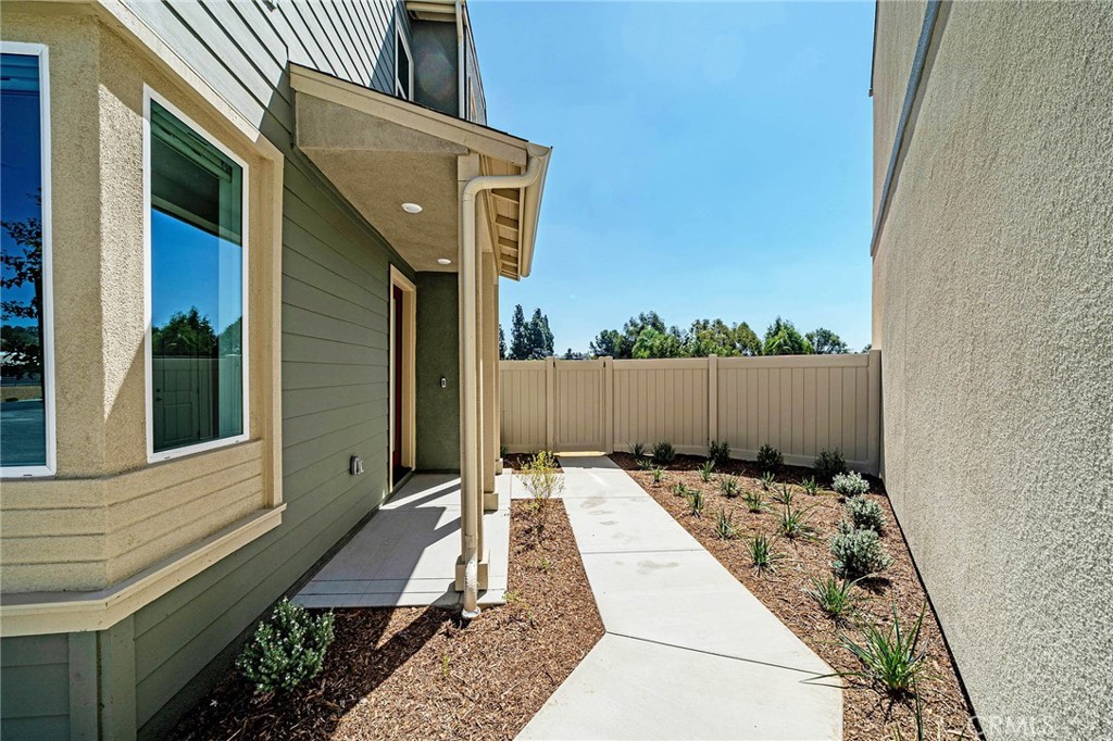 1002 Citron Property Photo 36