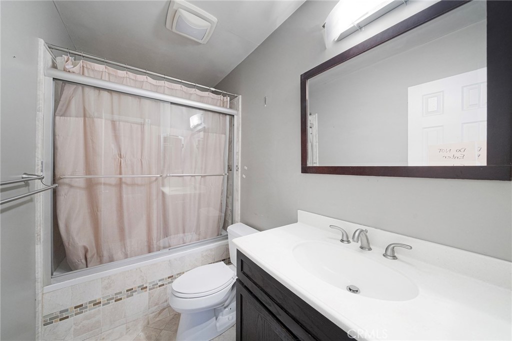 4644 W 154th Property Photo 23