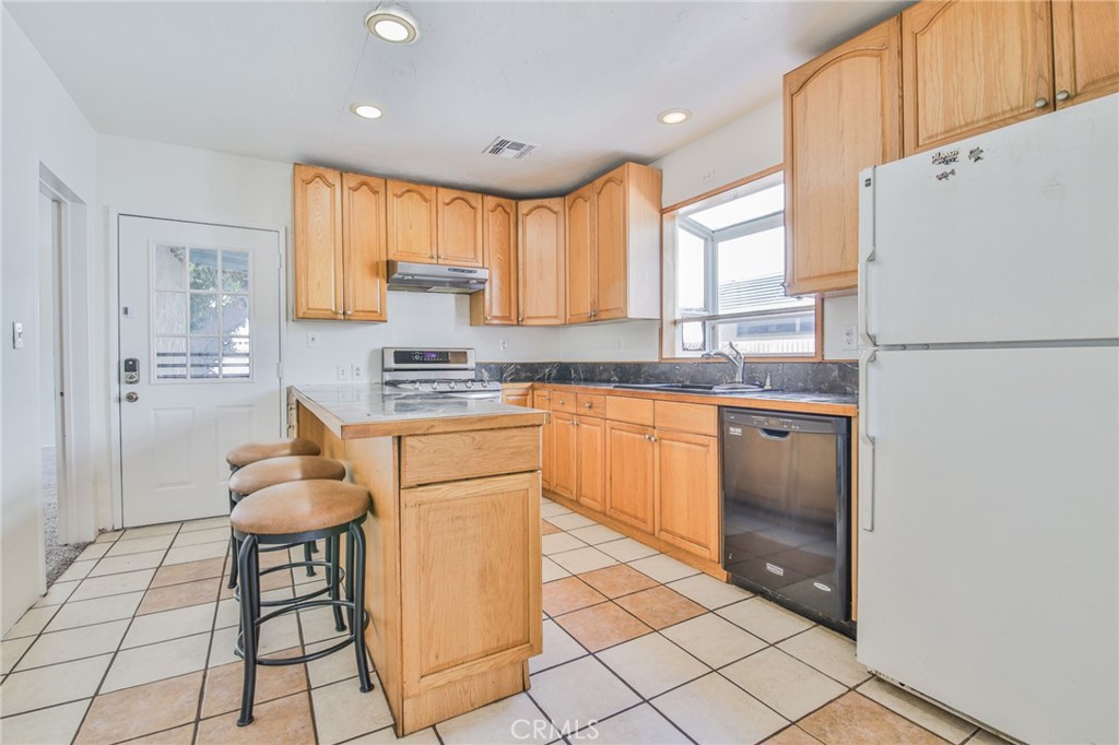 6479 Brayton Property Photo 11