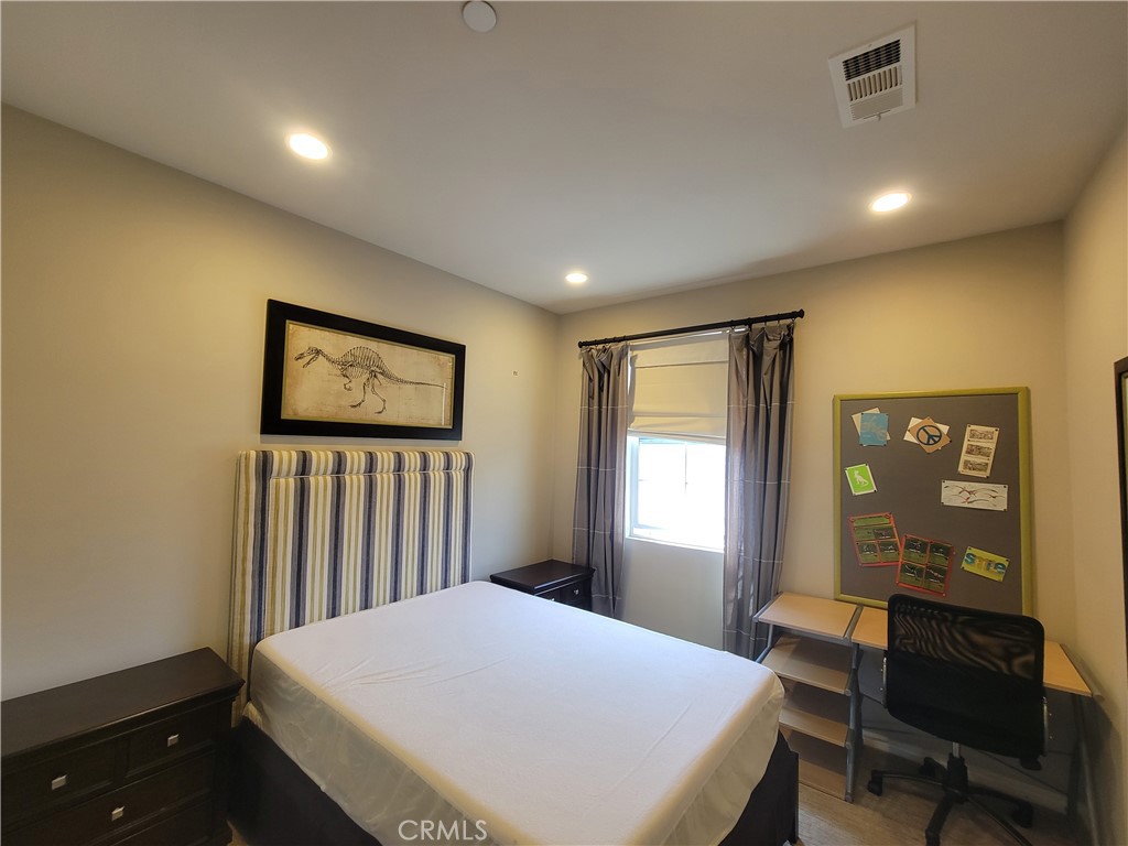 808 Santa Fe Avenue C Property Photo 31