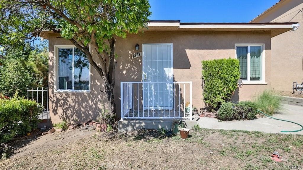 1877 S Cloverdale Property Photo 3