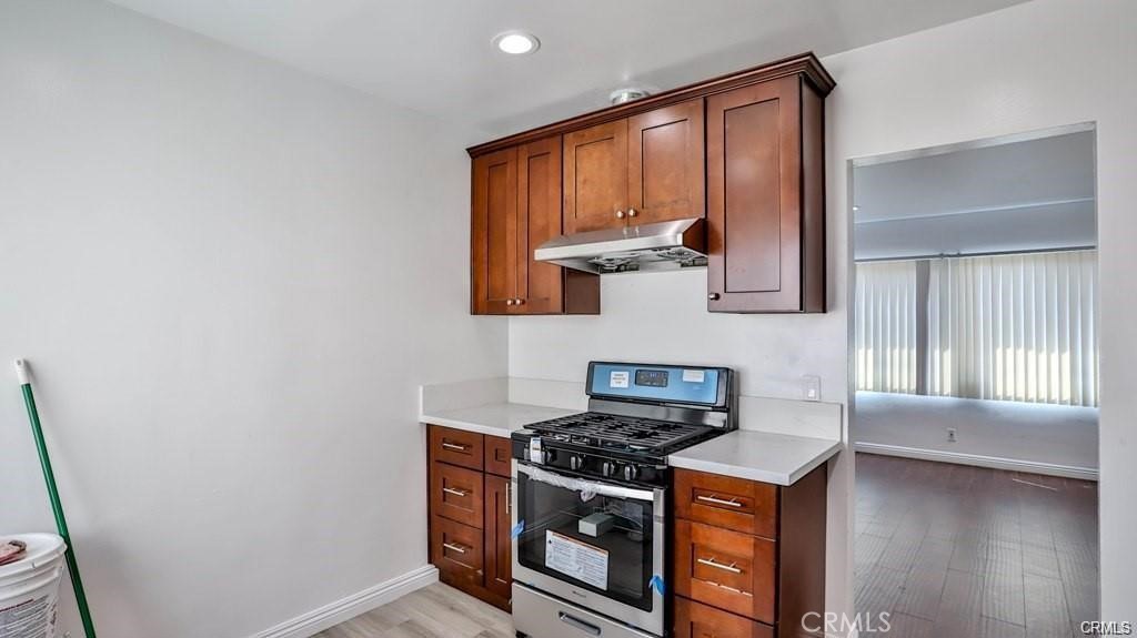 1877 S Cloverdale Property Photo 14