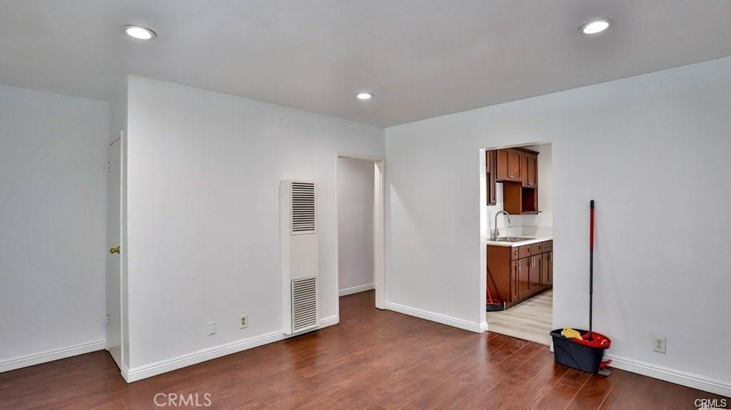 1877 S Cloverdale Property Photo 18