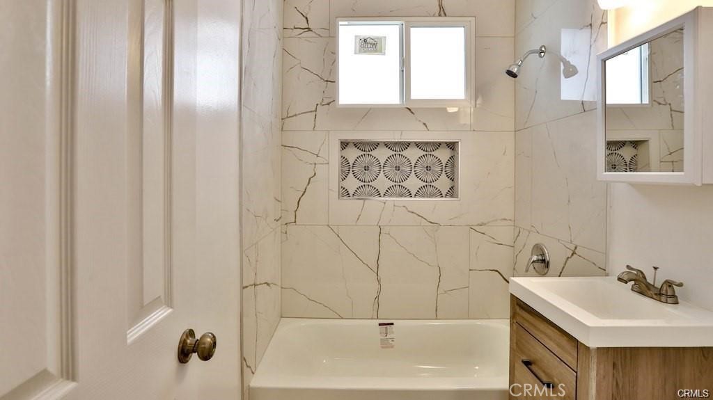 1877 S Cloverdale Property Photo 27