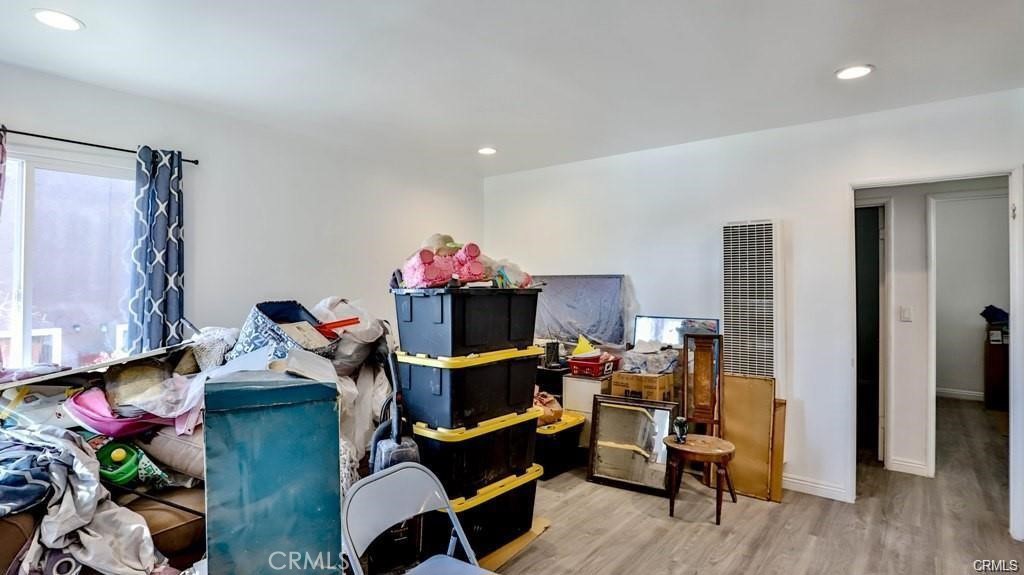 1877 S Cloverdale Property Photo 31