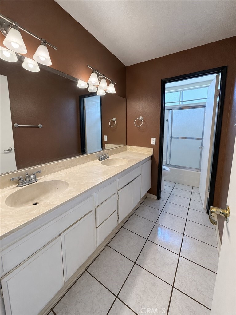 3208 Andrea Court Property Photo 11