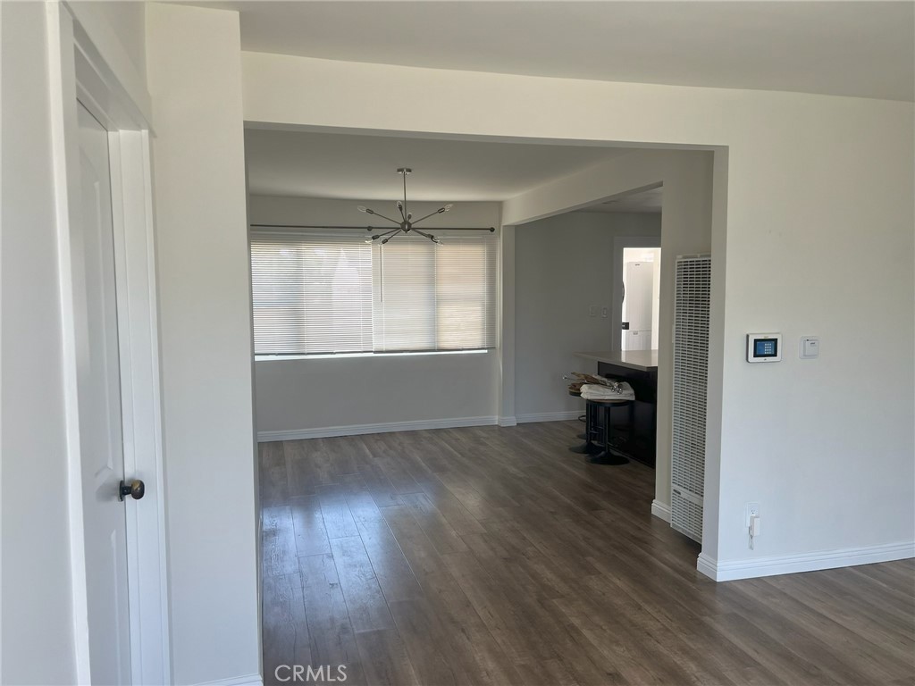 140 Primrose Property Photo 8