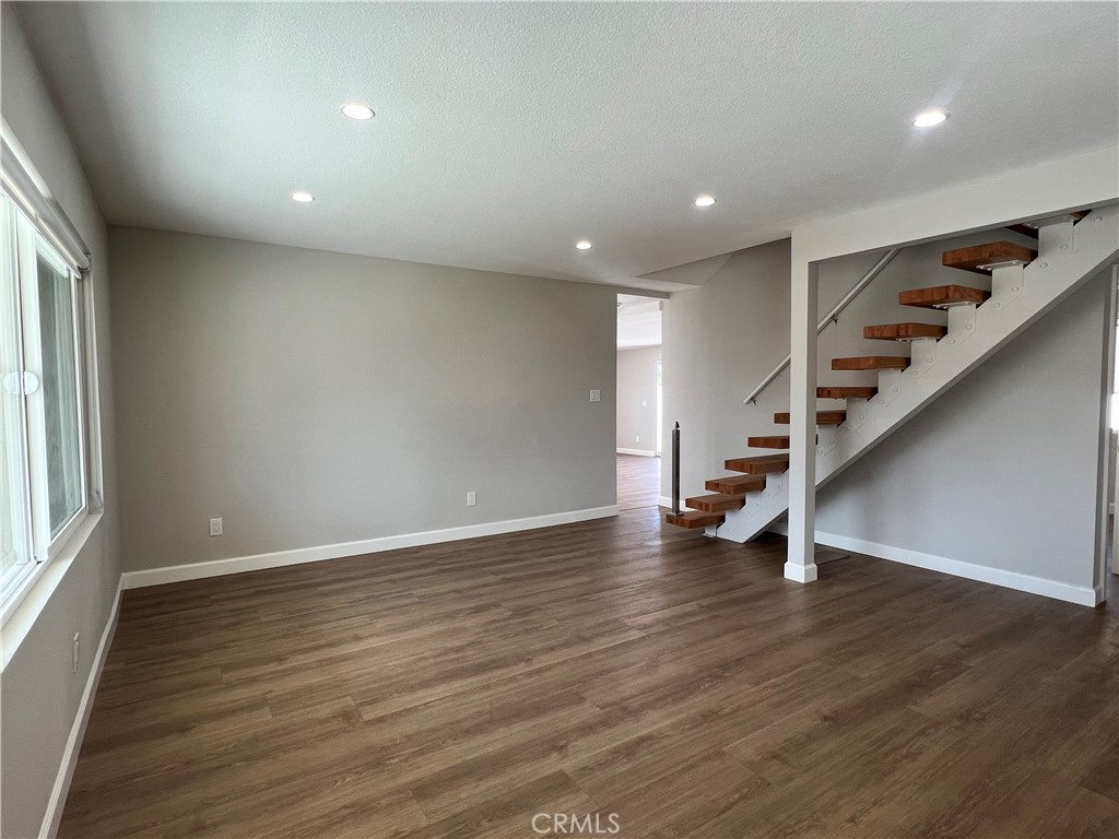 15785 Stanbrook Drive Property Photo 7