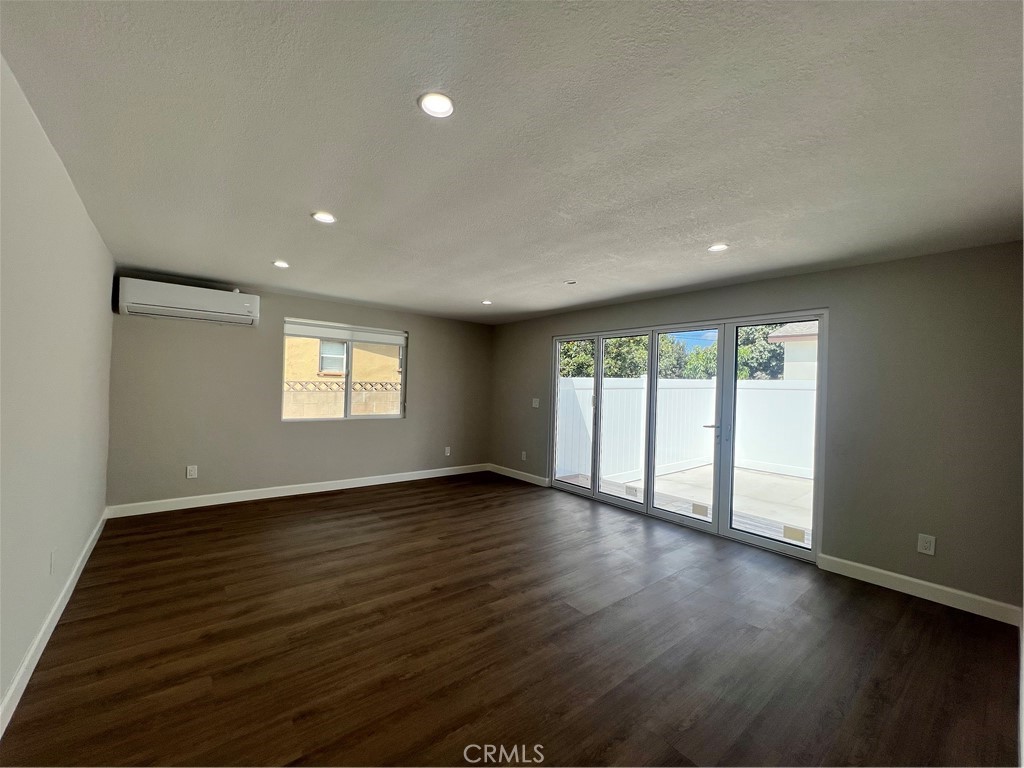 15785 Stanbrook Drive Property Photo 13