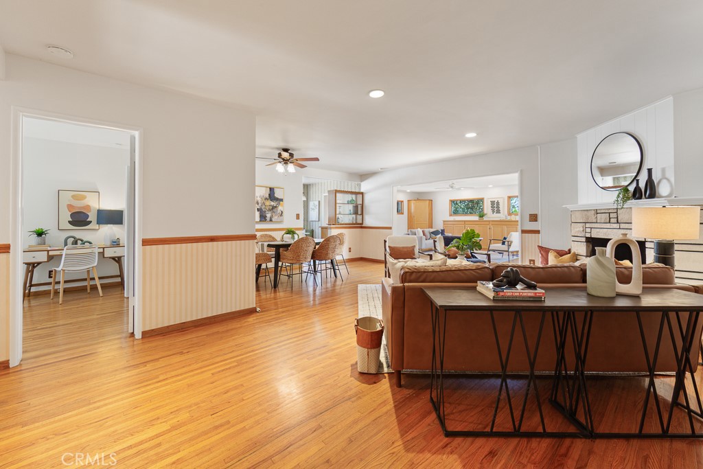 868 Stevely Property Photo 6