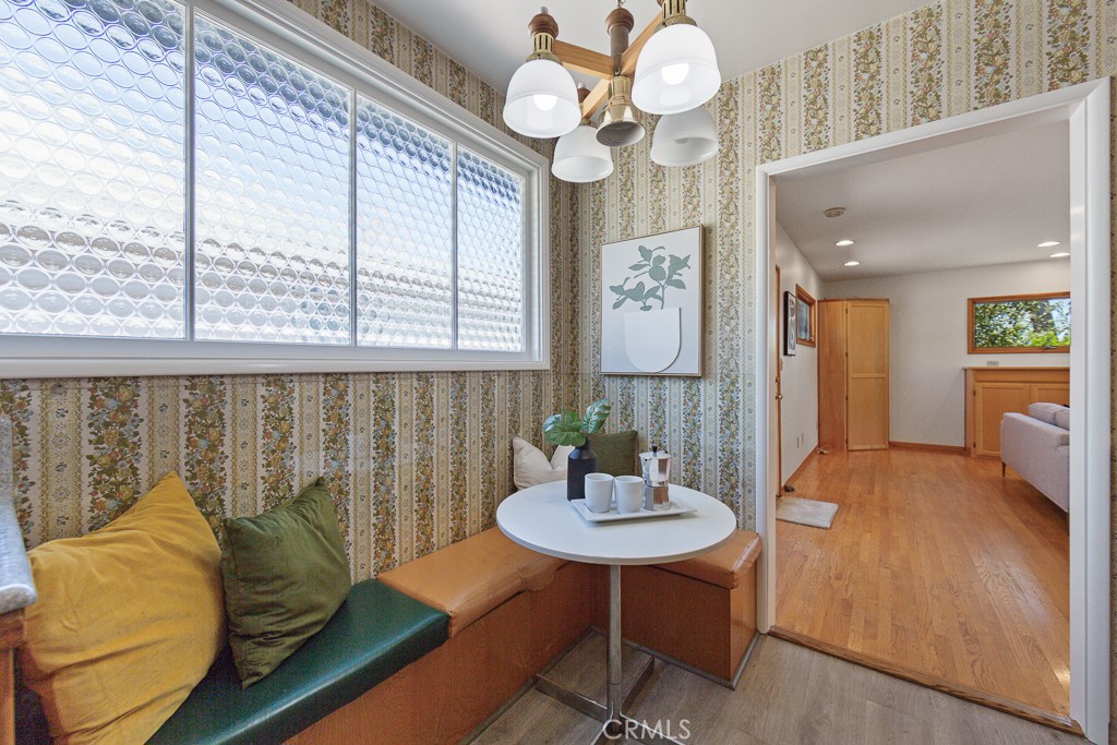 868 Stevely Property Photo 19