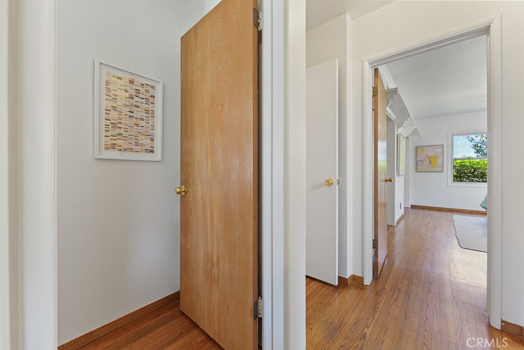 868 Stevely Property Photo 42
