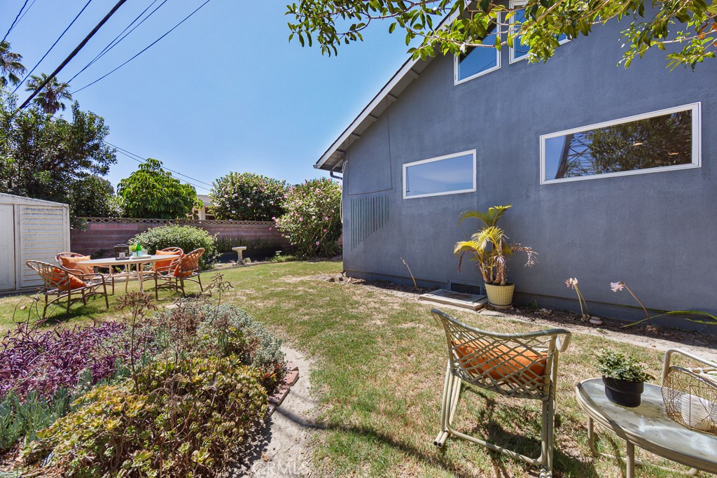 868 Stevely Property Photo 50