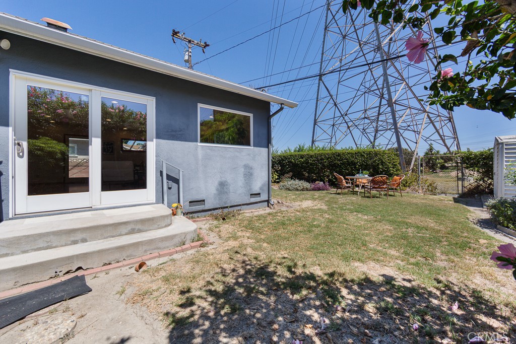 868 Stevely Property Photo 53