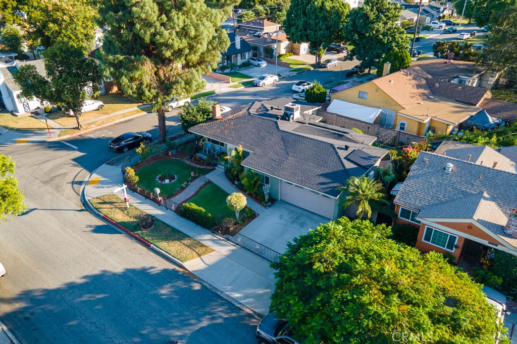 11876 Lesser Property Photo 3