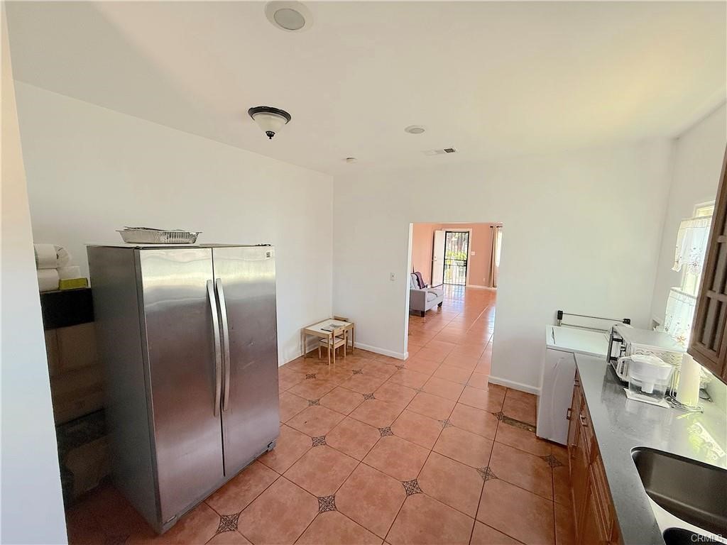 301 E Nevada Property Photo 8