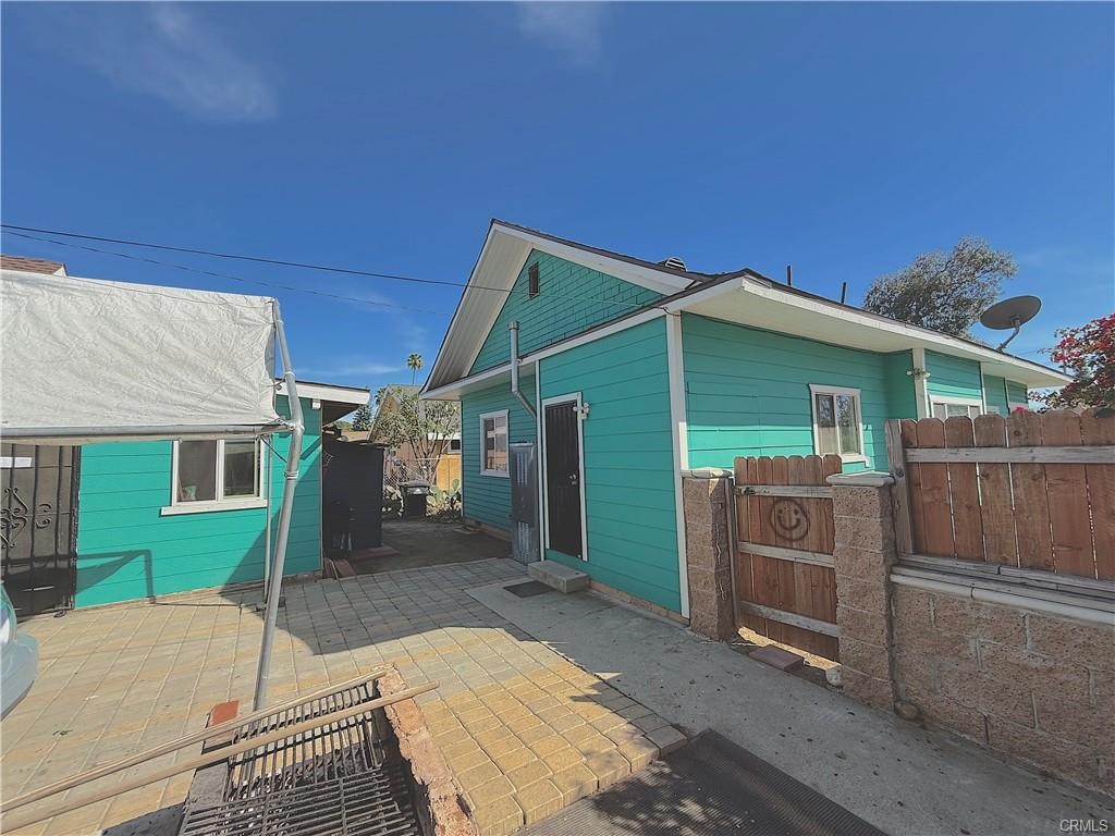 301 E Nevada Property Photo 15