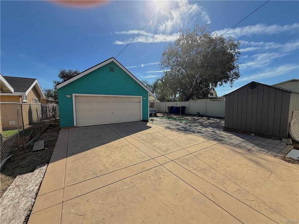 301 E Nevada Property Photo 17