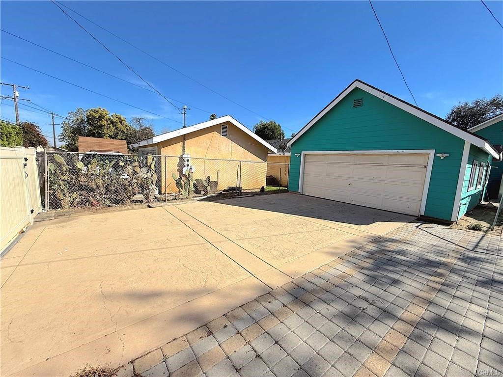 301 E Nevada Property Photo 18