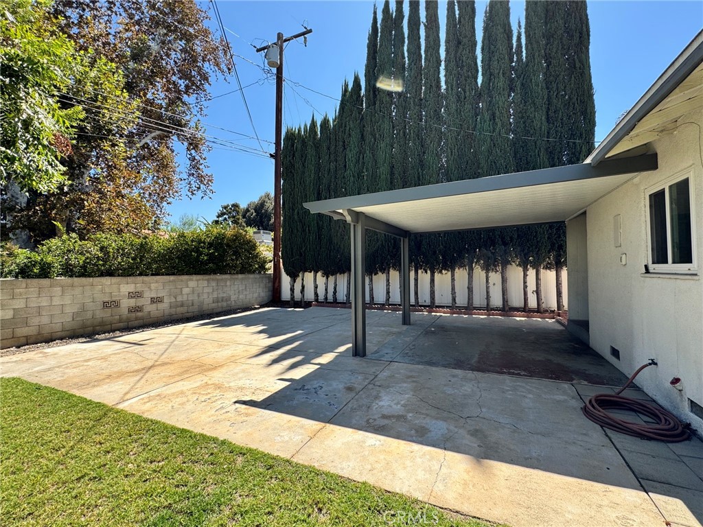517 Lemon Property Photo 12