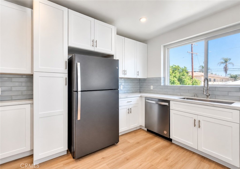 230 Mira Mar Avenue A Property Photo 14