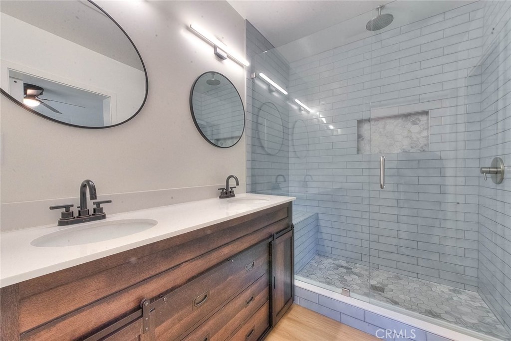 230 Mira Mar Avenue A Property Photo 22