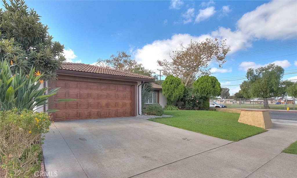 10702 Andy Property Photo 6