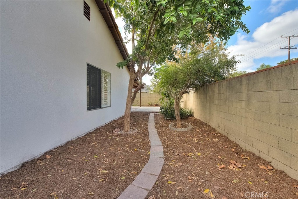 10702 Andy Property Photo 22